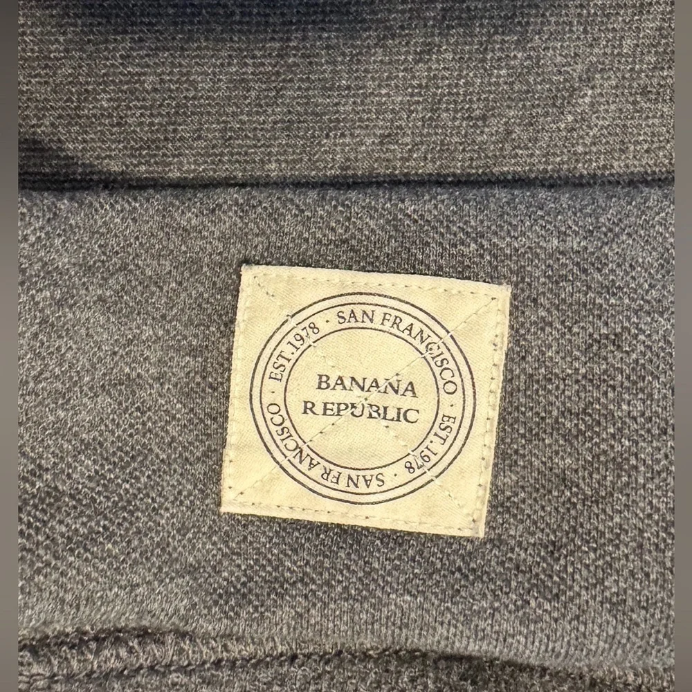 Banana Republic “blurring boundary